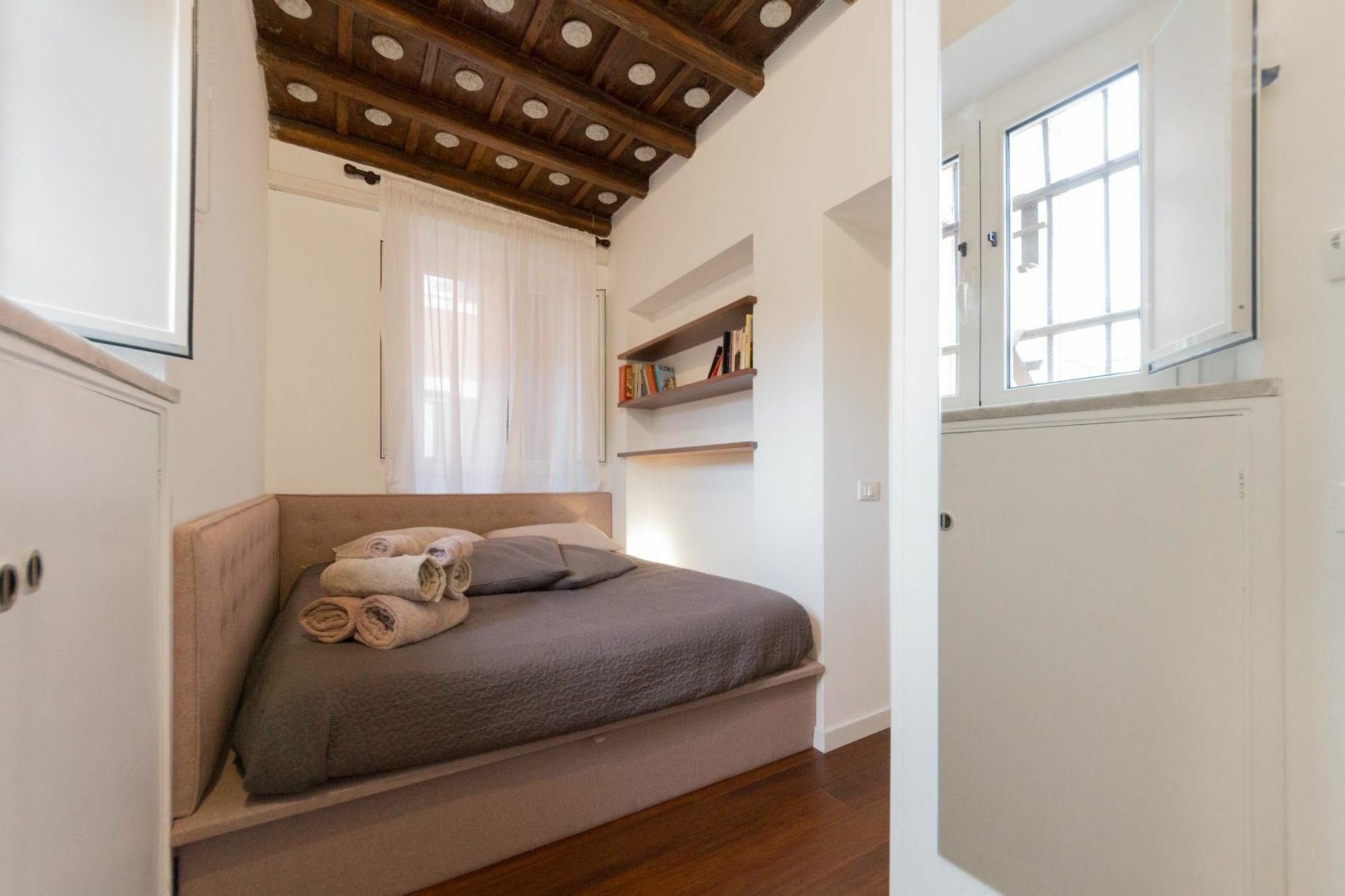 Panieri - Trastevere Apartment Рим Экстерьер фото